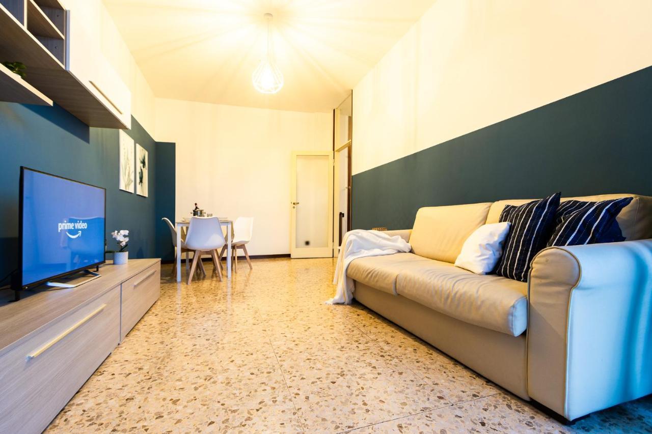 Blue Wave Apartment Arona - Lago Maggiore Exterior photo